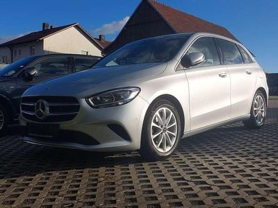 Usata Mercedes B180 Progressive 136 CV (100 kW) 2019 Argento Monovolume