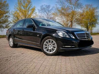 Usata Mercedes E250 204 CV (150 kW) 2010 Nero Berlina