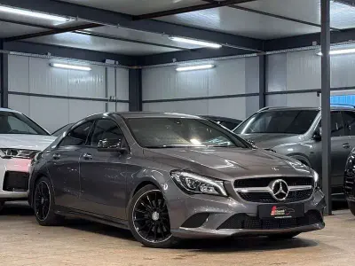 Gebraucht Mercedes CLA250 Urban 211 PS (155 kW) 2015 Grau Limousine