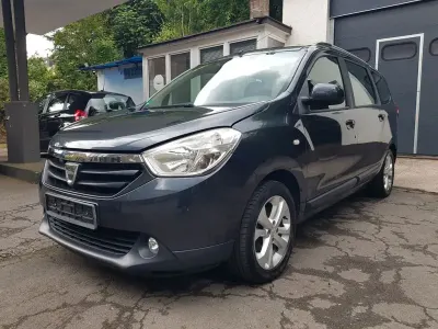 Gebraucht Dacia Lodgy Prestige 107 PS (78 kW) 2015 Schwarz Van / Kleinbus