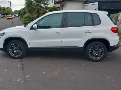 Gebraucht VW Tiguan Trendline 140 PS (102 kW) 2014 Weiß SUV