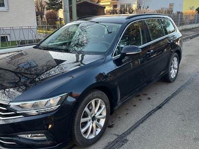 Gebraucht VW Passat 150 PS (110 kW) 2021 Schwarz Kombi