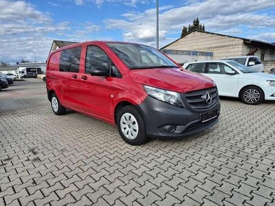 Usado Mercedes Vito 136 HP (100 kW) 2022 Vermelho Van