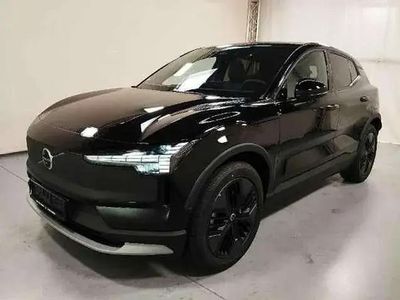 Begagnad Volvo EX30 CC Performance 314 kW (428 HK) 2025 Svart SUV