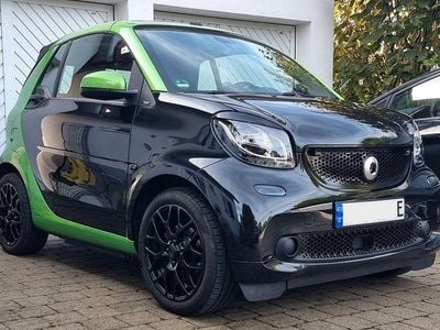 Usado Smart ForTwo Cabrio Brabus 60 kW (82 HP) 2017 Preto Cabrios