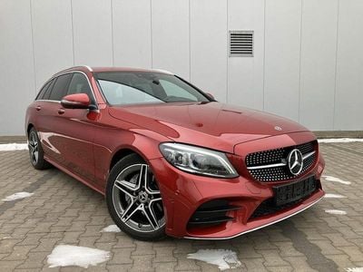 Rot Gebraucht 2019 Mercedes C180 AMG Limousine | 23.200 € (Guter Preis)