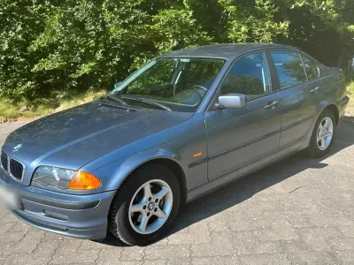 Gebraucht BMW 316 105 PS (77 kW) 1999 Blau Limousine