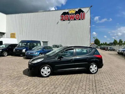 Gebraucht Peugeot 207 92 PS (67 kW) 2017 Schwarz Limousine
