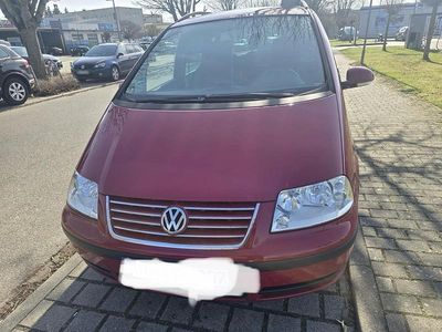 Gebraucht VW Sharan 140 PS (102 kW) 2010 Rot Van / Kleinbus