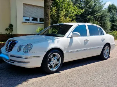 Gebraucht Kia Opirus 203 PS (149 kW) 2006 Weiß Limousine