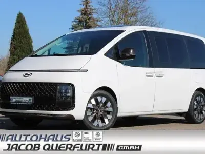 Gebraucht Hyundai Staria Signature 177 PS (130 kW) 2022 Weiß Van / Kleinbus
