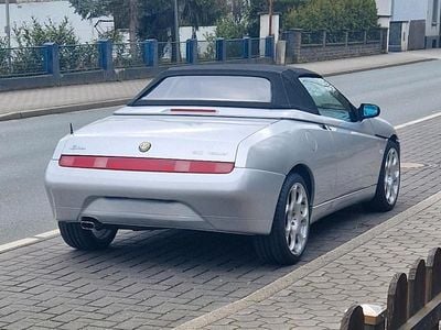 Gebraucht Alfa Romeo Spider 150 PS (110 kW) 2001 Silber Cabrio
