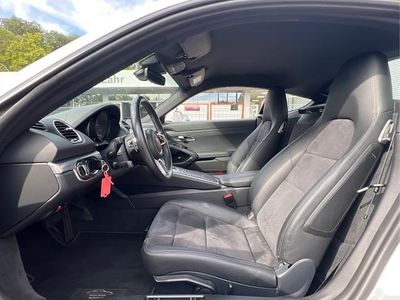 Porsche 718 Cayman