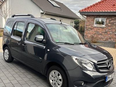 Mercedes Citan 111