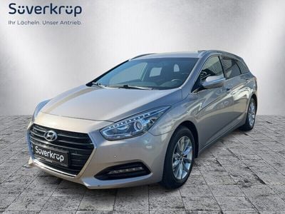 Beige Gebraucht 2016 Hyundai i40 Trend Kombi | 16.990 € (Teuer)