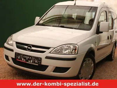 Gebraucht Opel Combo 94 PS (69 kW) 2010 Weiß Van / Kleinbus