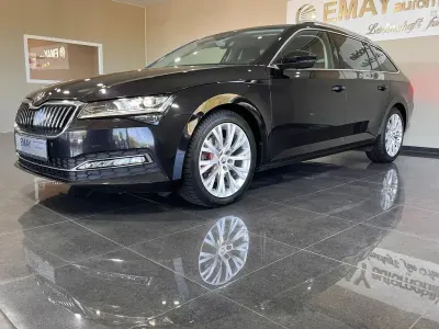 Gebraucht Skoda Superb Style 150 PS (110 kW) 2023 Schwarz Limousine