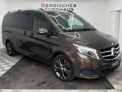 Gebraucht Mercedes V220 Edition 163 PS (119 kW) 2017 Braun Van / Kleinbus