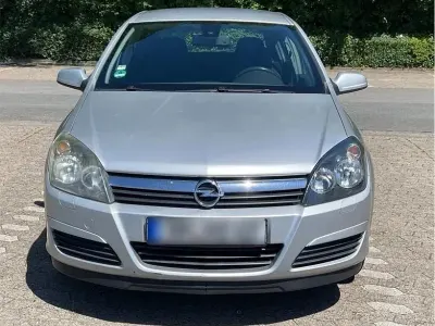 Gebraucht Opel Astra 125 PS (91 kW) 2005 Silber Kleinwagen