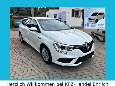 Gebraucht Renault Mégane GrandTour Life 116 PS (85 kW) 2019 Weiß Kombi