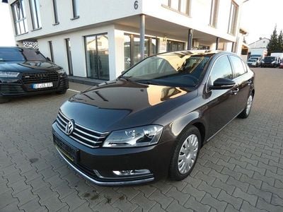 Gebraucht VW Passat Comfortline 160 PS (117 kW) 2011 Schwarz Limousine