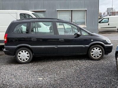 Second-hand Opel Zafira Comfort 101 CP (74 kW) 2002 Negru Monovolum