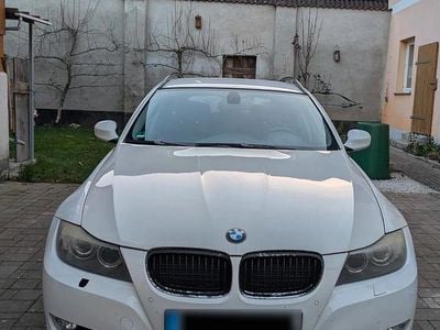 Gebraucht BMW 320 170 PS (125 kW) 2008 Weiß Kombi