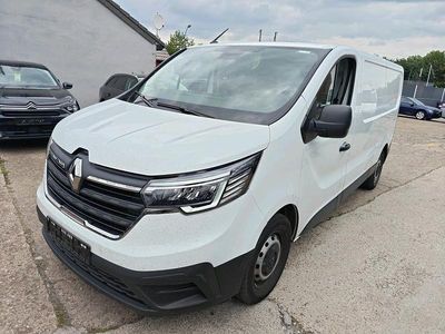 Gebraucht Renault Trafic 110 PS (80 kW) 2023 Weiß Van / Kleinbus