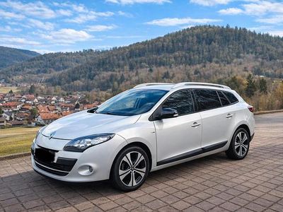 Gebraucht Renault Mégane III Bose Edition 131 PS (96 kW) 2011 Silber Kombi