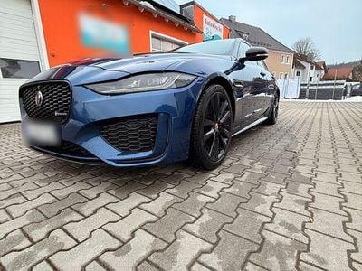 Blau Gebraucht 2021 Jaguar XE R-Dynamic Limousine | 27.000 € (Etwas zu teuer)
