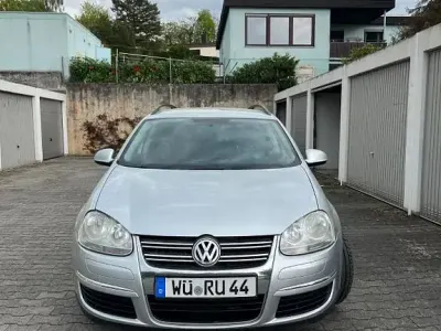 Usata VW Golf VI 105 CV (77 kW) 2009 Argento Utilitaria