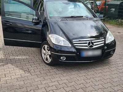 Gebraucht Mercedes A200 136 PS (100 kW) 2010 Schwarz Limousine
