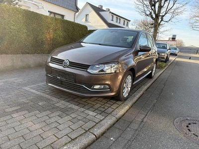 Braun Gebraucht 2015 VW Polo Highline Kleinwagen | 8.650 € (Fairer Preis)