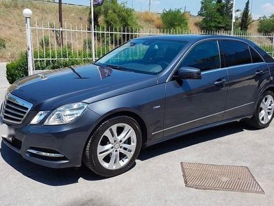 Gebraucht Mercedes E200 Avantgarde 184 PS (135 kW) 2010 Grau Limousine