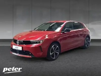 Używany Opel Astra Elegance 181 KM (133 kW) 2022 Czerwony Sedan/Limuzyna