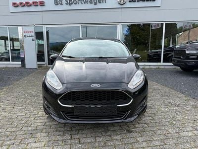 Gebraucht Ford Fiesta Celebration 101 PS (74 kW) 2017 Shadow black Kleinwagen