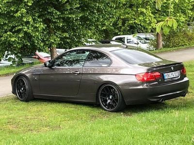 Gebraucht BMW 335 Performance 306 PS (225 kW) 2010 Braun Coupé