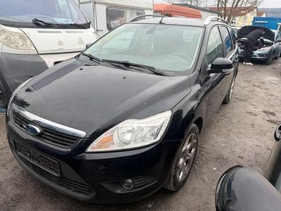 Gebraucht Ford Focus 101 PS (74 kW) 2010 Schwarz Kombi