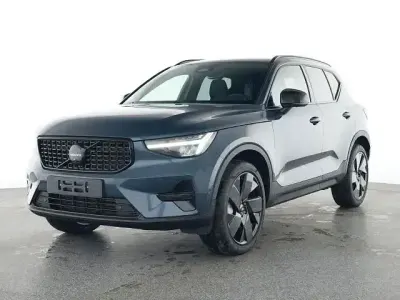 Gebraucht Volvo XC40 Plus 197 PS (144 kW) 2025 Blau SUV