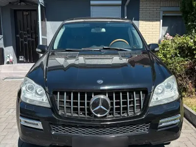 Gebraucht Mercedes GL550 387 PS (284 kW) 2009 Schwarz SUV
