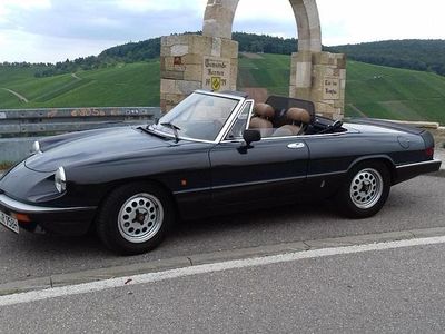 Schwarz Gebraucht 1983 Alfa Romeo Spider Cabrio | 16.500 €