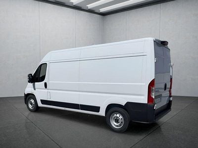 Weiß Gebraucht 2024 Citroën Jumper Van / Kleinbus | 35.849 € (Etwas zu teuer)