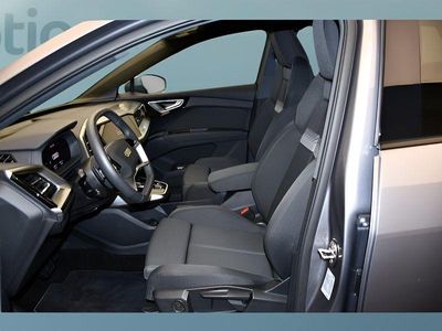 Gebraucht Audi Q4 e-tron 210 kW (286 PS) 2025 Grau SUV