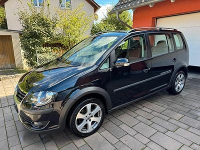 VW Touran Cross
