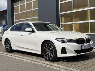 Gebraucht BMW 320 Sport Line 190 PS (139 kW) 2023 Mineralweiß metallic Limousine