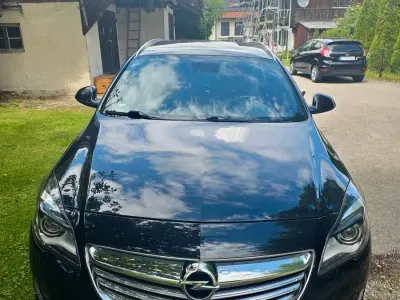 Gebraucht Opel Insignia 194 PS (142 kW) 2014 Schwarz Kombi