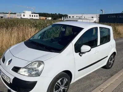Gebraucht Renault Modus Expression 75 PS (55 kW) 2011 Weiß Van / Kleinbus