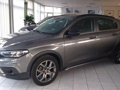 Grau Gebraucht 2021 Fiat Tipo Cross Kleinwagen | 12.950 € (Guter Preis)