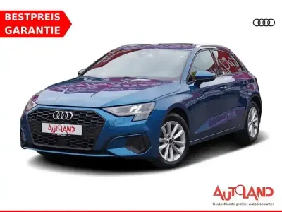 Gebraucht Audi A3 Ambiente 150 PS (110 kW) 2022 Blau Limousine