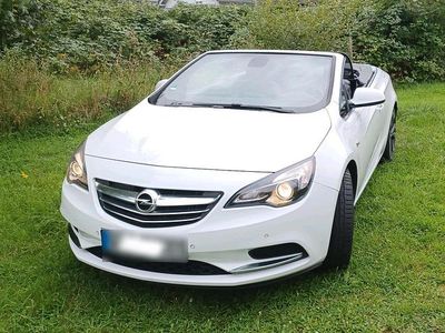 Second-hand Opel Cascada 140 CP (102 kW) 2013 Alb Cabrio